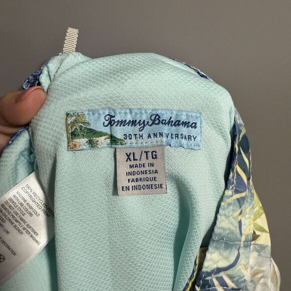 Tommy Bahama Baja Patchwork Paradise Swim Shorts Elastic Waist Pockets Mesh XL - Picture 9 of 11